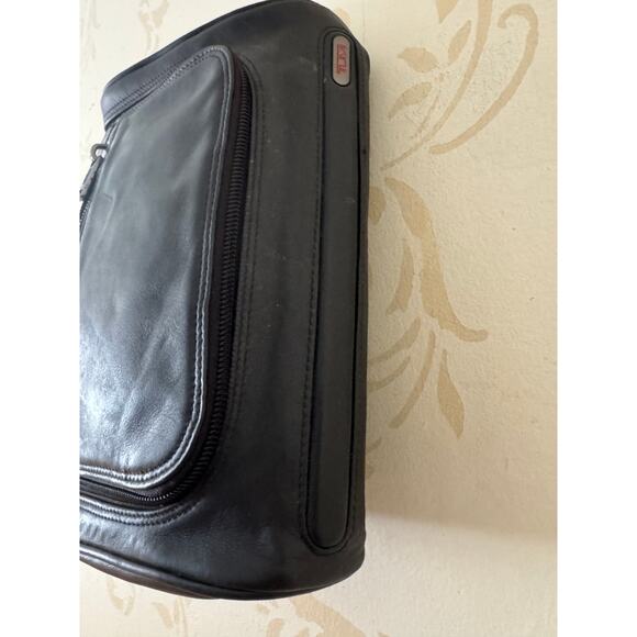 Copied - Tumi Men's Leather Toiletry Bag - Picture 1 of 7